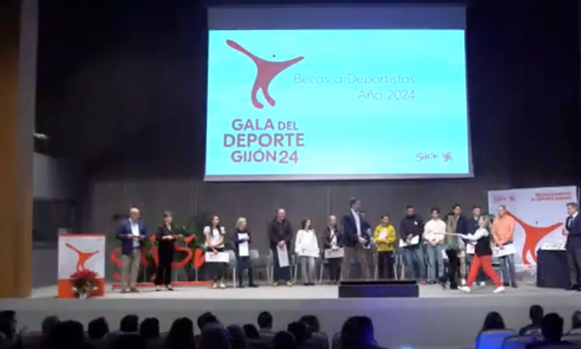 agencia de diseño y publicidad en Gijón. Descubre cómo hacer que tu imagen hable por ti."